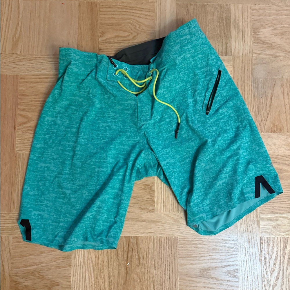 lululemon athletica Green Hybrid Shorts